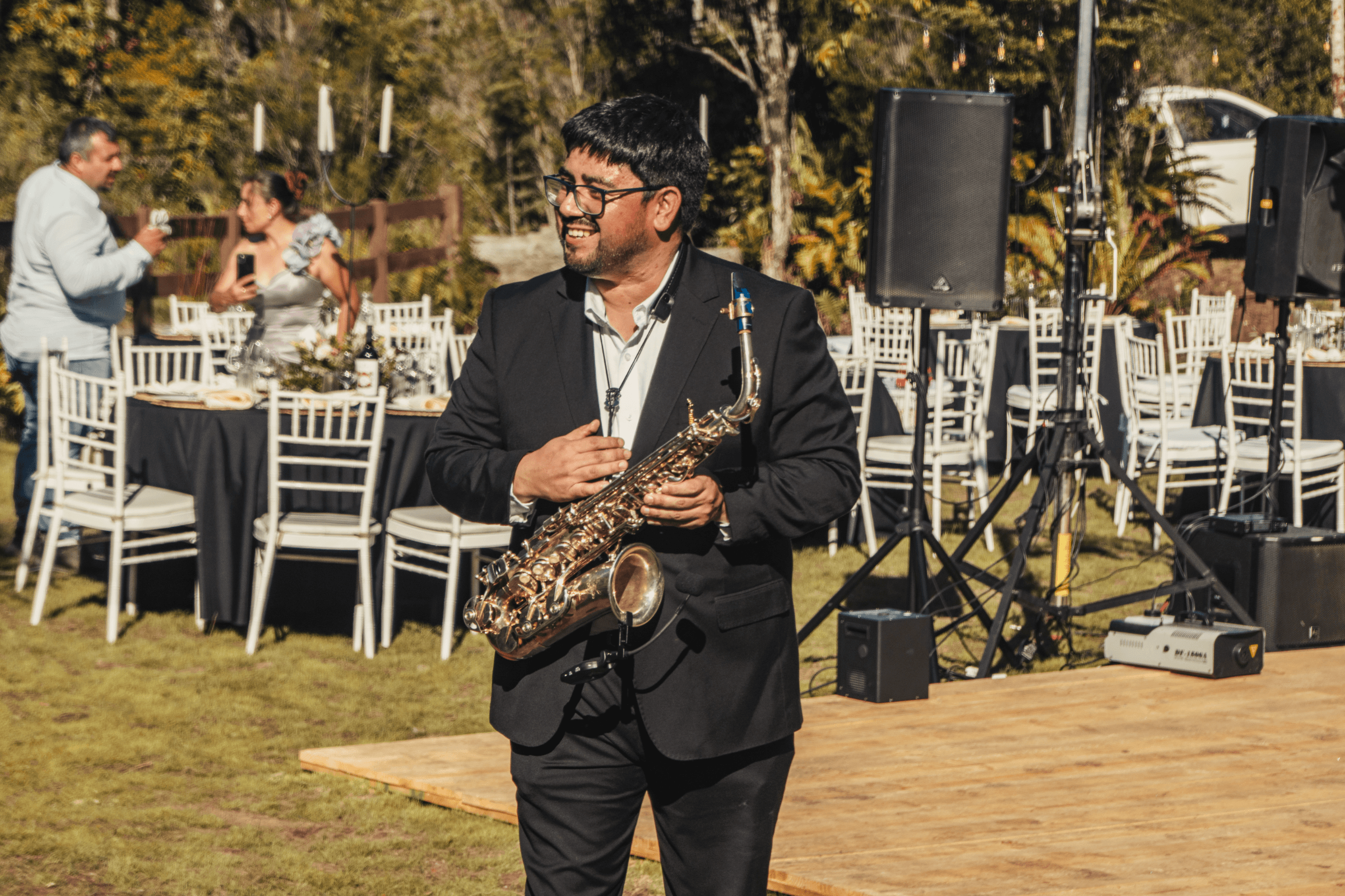 Miguel Almonacid con saxofón